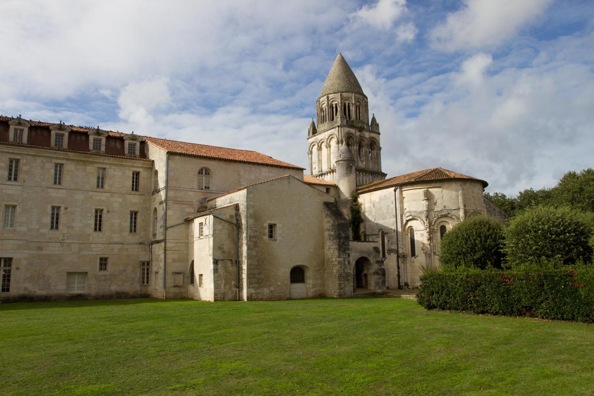 Les Chambres De L'Abbaye Сент Экстерьер фото